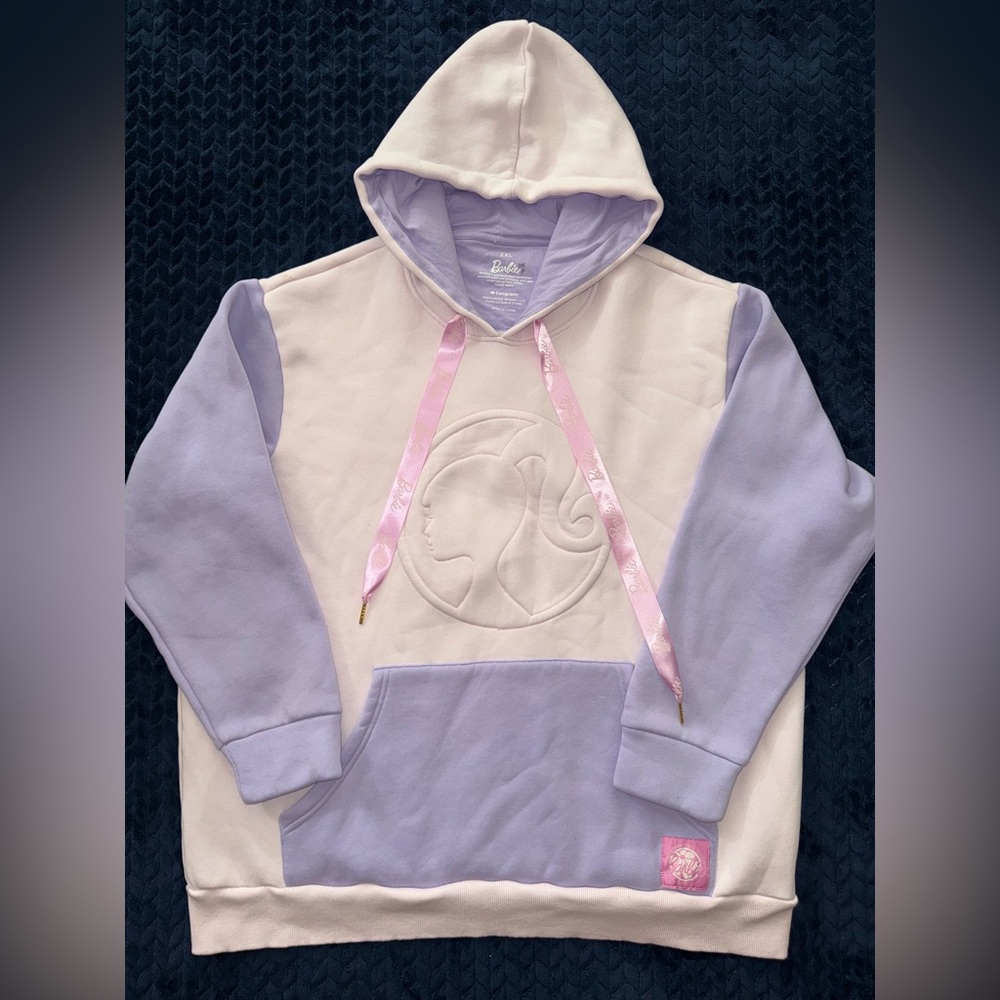 BARBIE Women’s Pullover Hoodie The Movie Truck Tour 2023 Official Exclusive 2XL‎